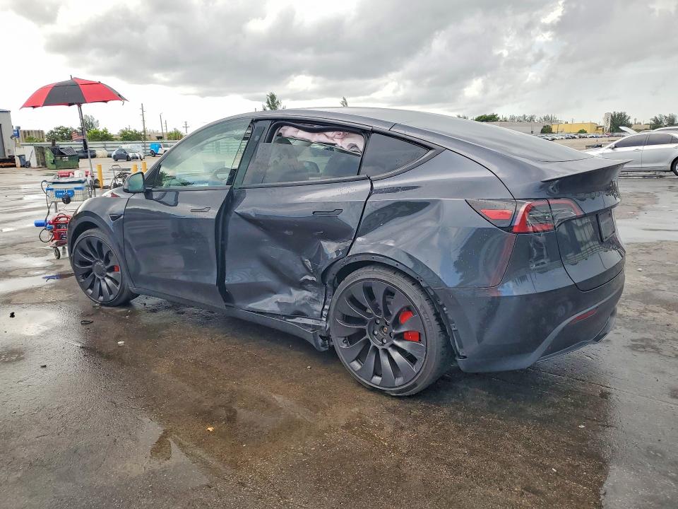 Photo 2 from auction – 2024 TESLA MODEL Y with VIN 7SAYGDEF5RF027229
