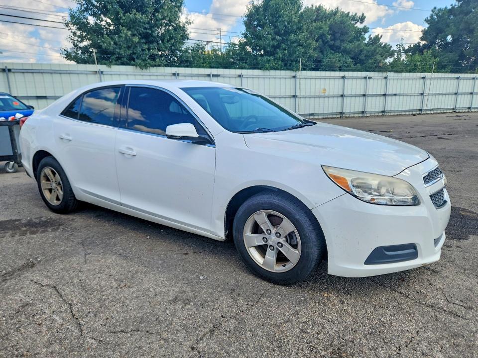 Photo 4 from auction – 2013 CHEVROLET MALIBU with VIN 1G11C5SA0DF335513