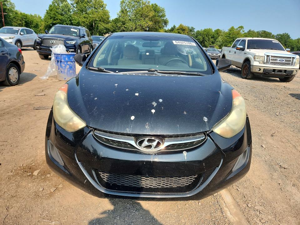 Photo 5 from auction – 2011 HYUNDAI ELANTRA with VIN 5NPDH4AE1BH040489