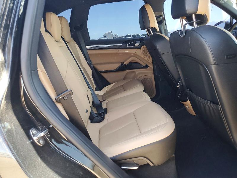 Photo 10 from auction – 2014 PORSCHE CAYENNE with VIN WP1AA2A20ELA09556