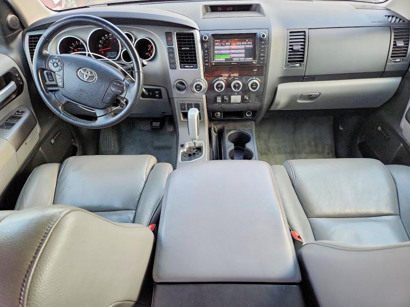 Photo 8 from auction – 2011 TOYOTA SEQUOIA with VIN 5TDJY5G13BS045278