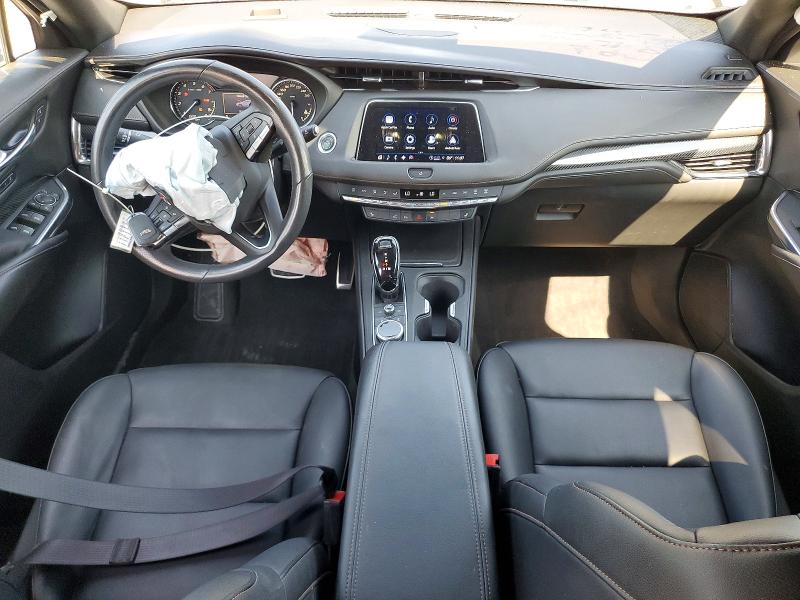 Photo 8 from auction – 2023 CADILLAC XT4 with VIN 1GYFZFR40PF174385