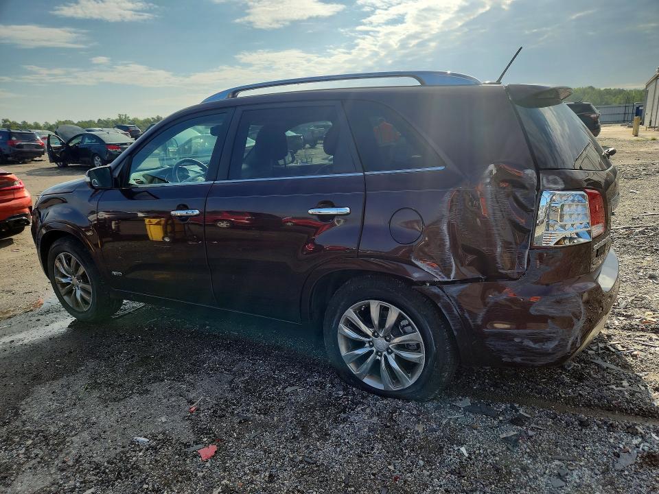 Photo 2 from auction – 2011 KIA SORENTO with VIN 5XYKWDA23BG175855