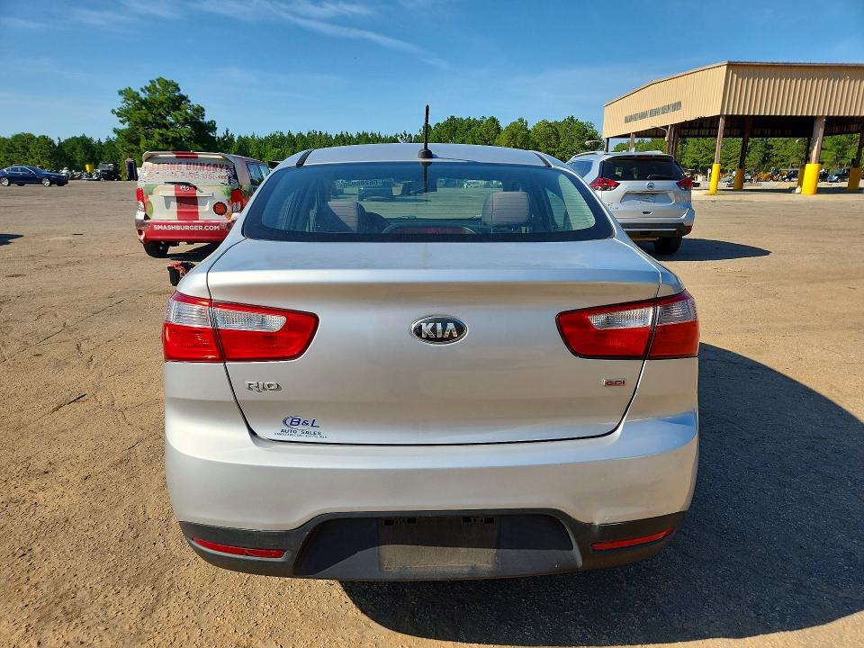 Photo 6 from auction – 2015 KIA RIO with VIN KNADM4A38F6469734