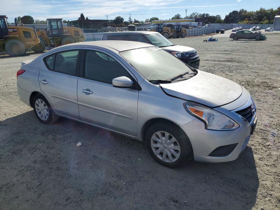 Photo 4 from auction – 2016 NISSAN VERSA with VIN 3N1CN7AP5GL857742