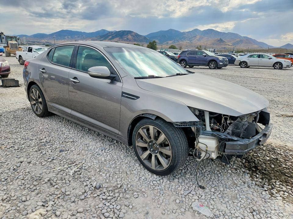Photo 4 from auction – 2012 KIA OPTIMA with VIN 5XXGR4A66CG004863