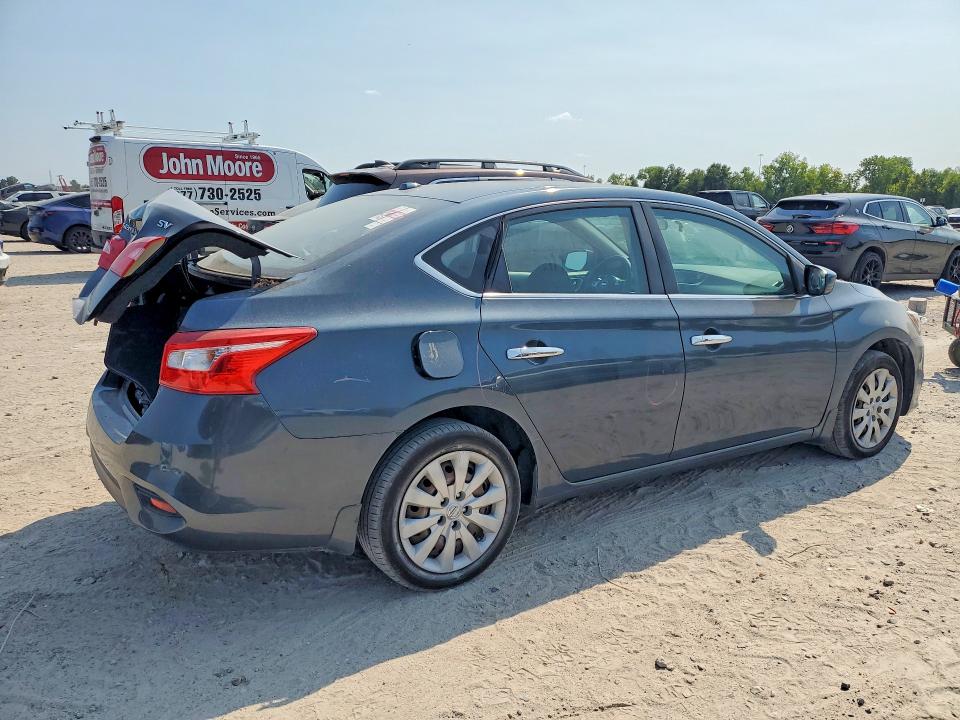 Photo 3 from auction – 2017 NISSAN SENTRA with VIN 3N1AB7AP9HY310090