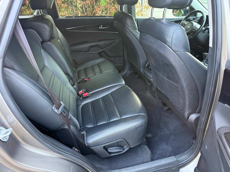 Photo 6 from auction – 2016 KIA SORENTO with VIN 5XYPHDA53GG004895