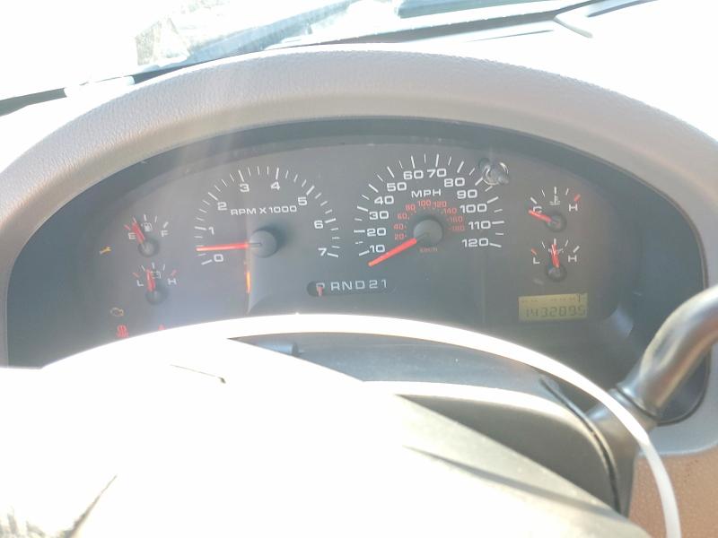 Photo 9 from auction – 2005 FORD F150 with VIN 1FTRF04W55KD00455