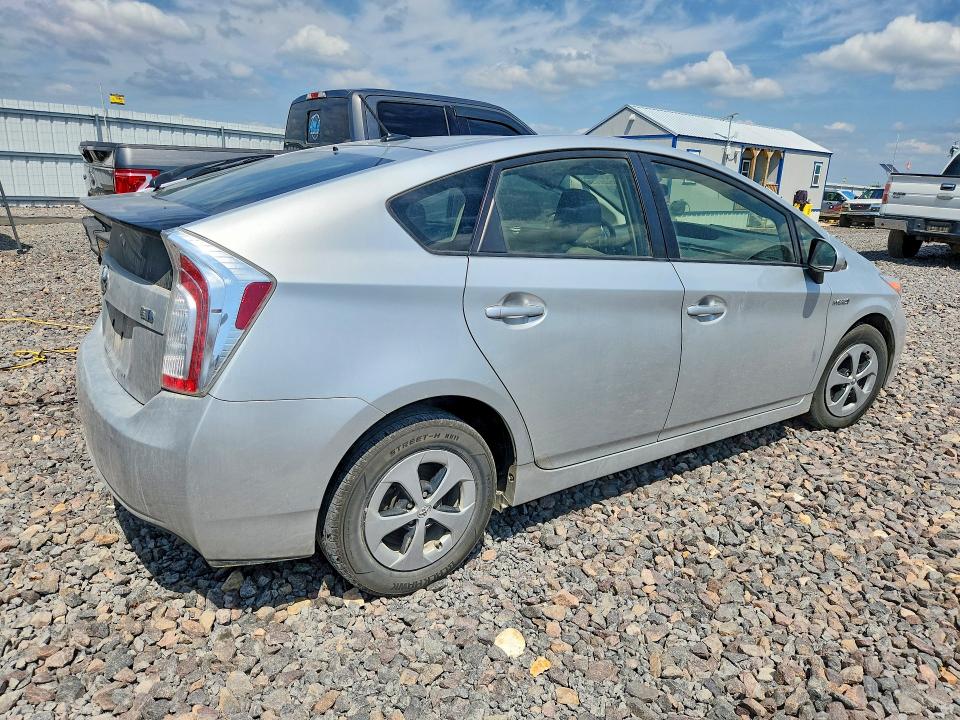 Photo 3 from auction – 2015 TOYOTA PRIUS with VIN JTDKN3DU4F0473594
