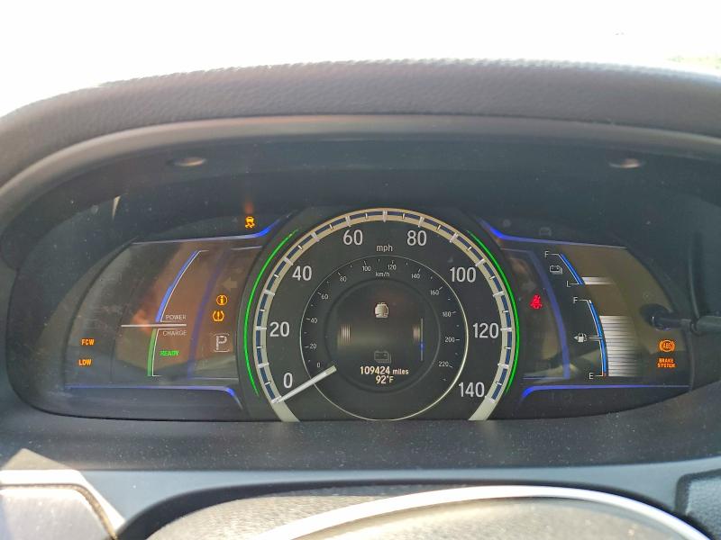 Photo 9 from auction – 2015 HONDA ACCORD with VIN 1HGCR6F59FA009521