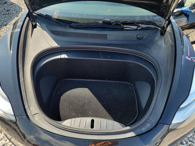 Photo 11 from auction – 2018 TESLA MODEL 3 with VIN 5YJ3E1EB7JF115714