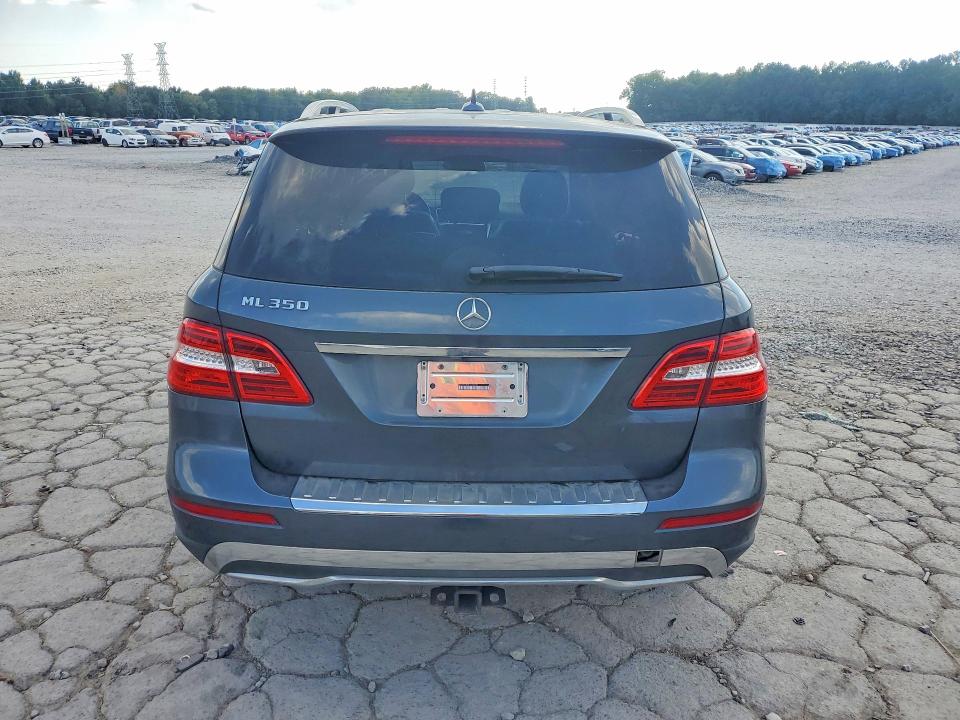 Photo 6 from auction – 2015 MERCEDES-BENZ ML with VIN 4JGDA5JB2FA478690