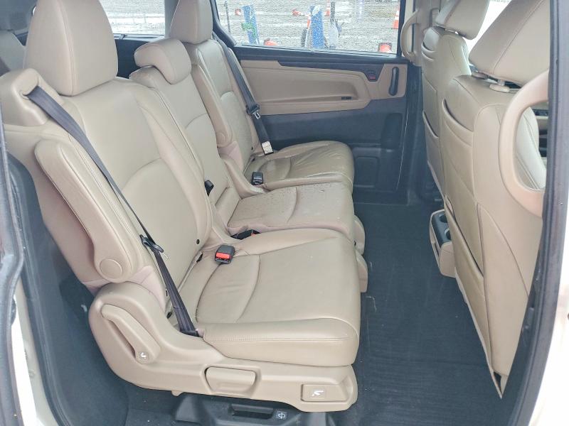Photo 11 from auction – 2018 HONDA ODYSSEY with VIN 5FNRL6H90JB034754