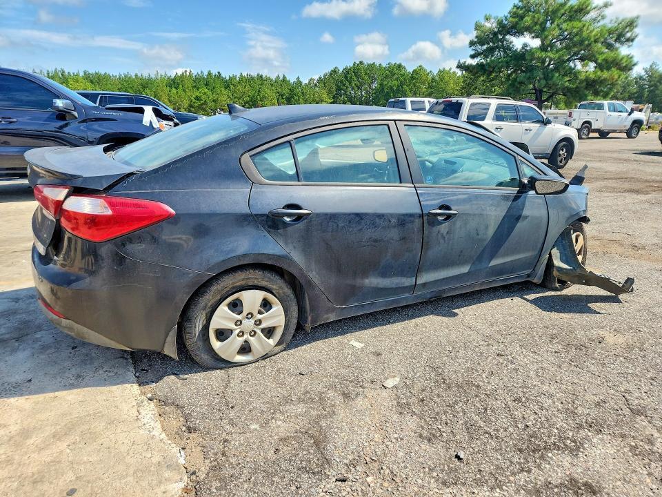 Photo 3 from auction – 2016 KIA FORTE with VIN KNAFK4A66G5519613