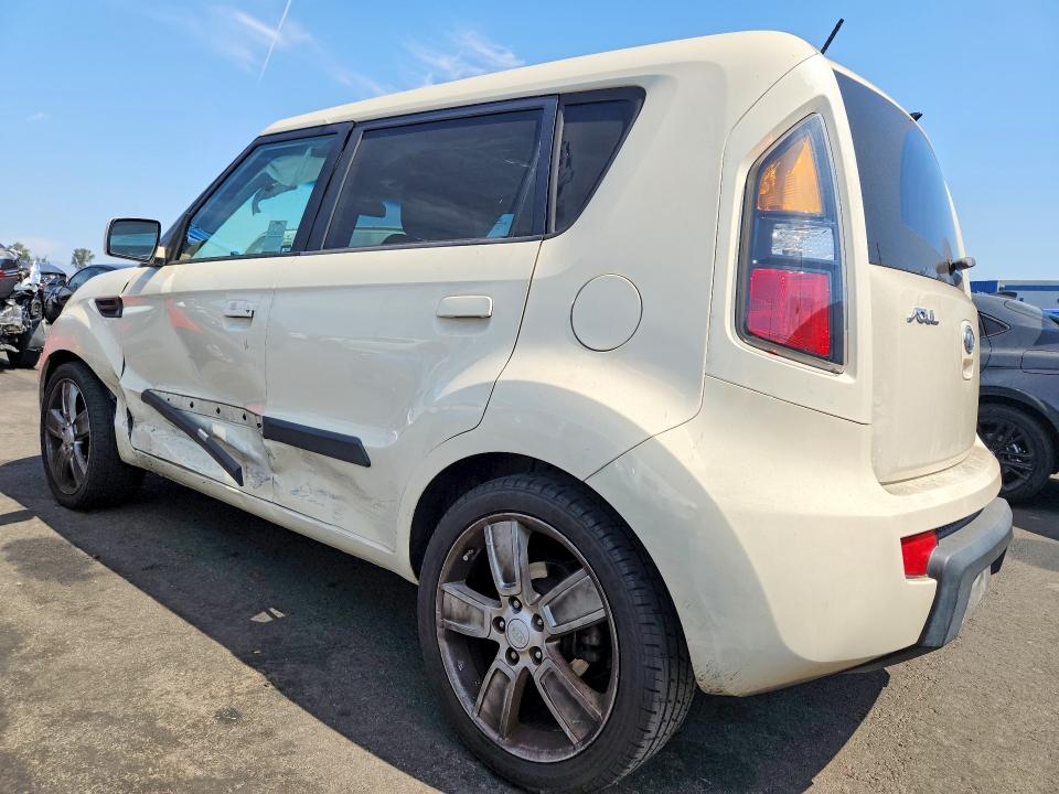 Photo 2 from auction – 2010 KIA SOUL with VIN KNDJT2A28A7049589