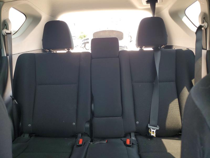 Photo 10 from auction – 2017 TOYOTA RAV4 with VIN 2T3ZFREV1HW390063
