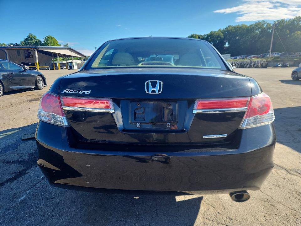 Photo 6 from auction – 2011 HONDA ACCORD with VIN 1HGCP2F61BA113700