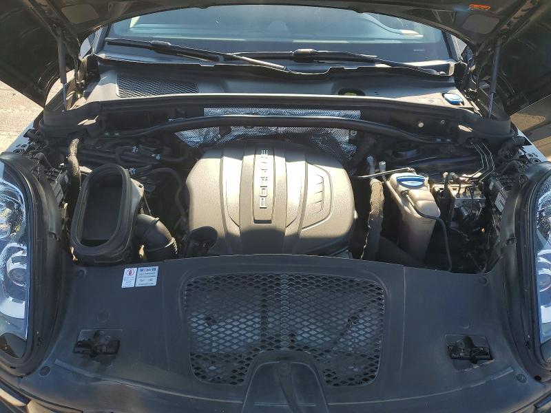 Photo 12 from auction – 2018 PORSCHE MACAN with VIN WP1AA2A53JLB04522