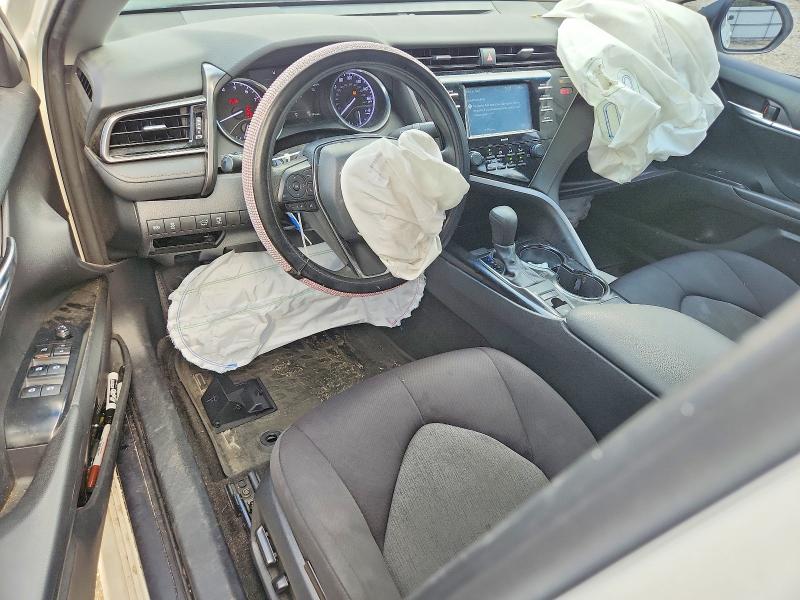 Photo 8 from auction – 2020 TOYOTA CAMRY with VIN 4T1C11BK5LU018095