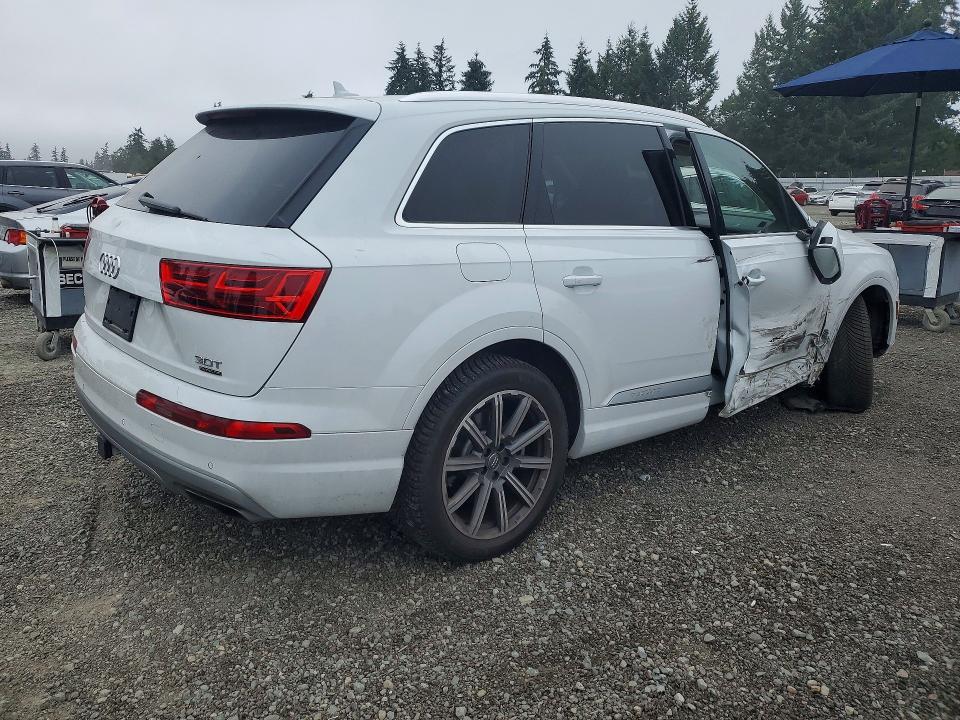 Photo 3 from auction – 2018 AUDI Q7 with VIN WA1LAAF70JD020998