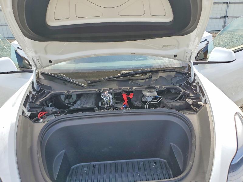 Zdjęcie 11 z aukcji – 2024 TESLA MODEL Y z VIN 7SAYGDEE7RA259139