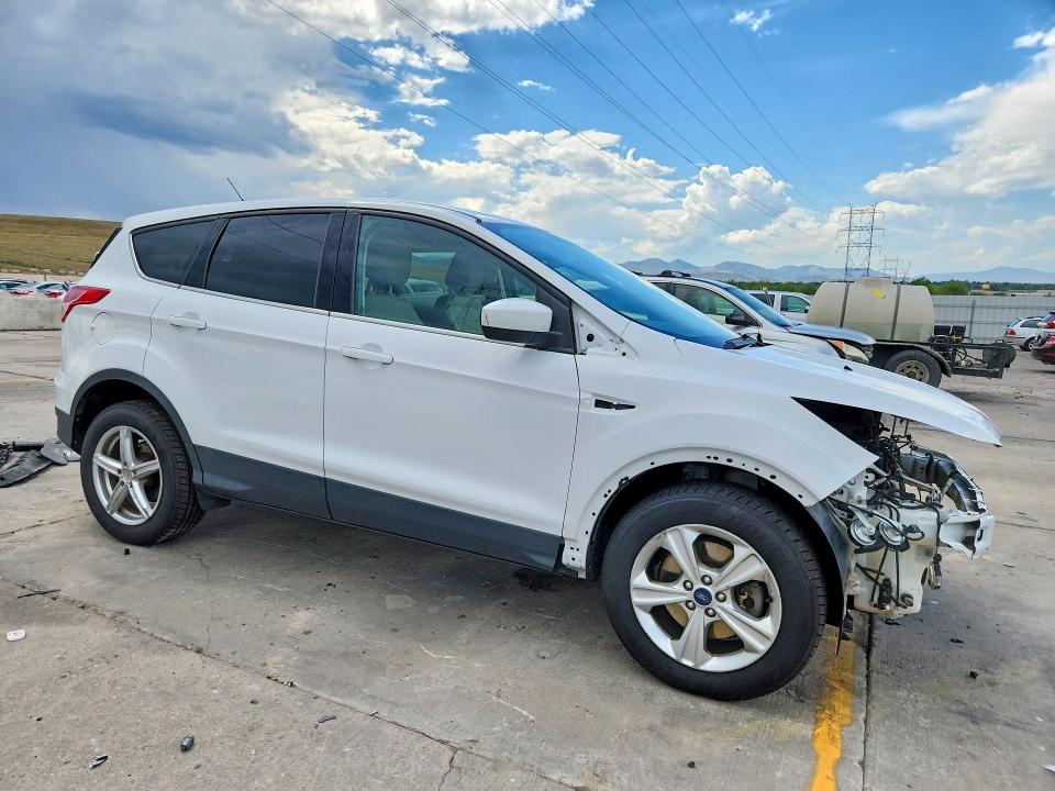 Photo 4 from auction – 2016 FORD ESCAPE with VIN 1FMCU9GX9GUC30451