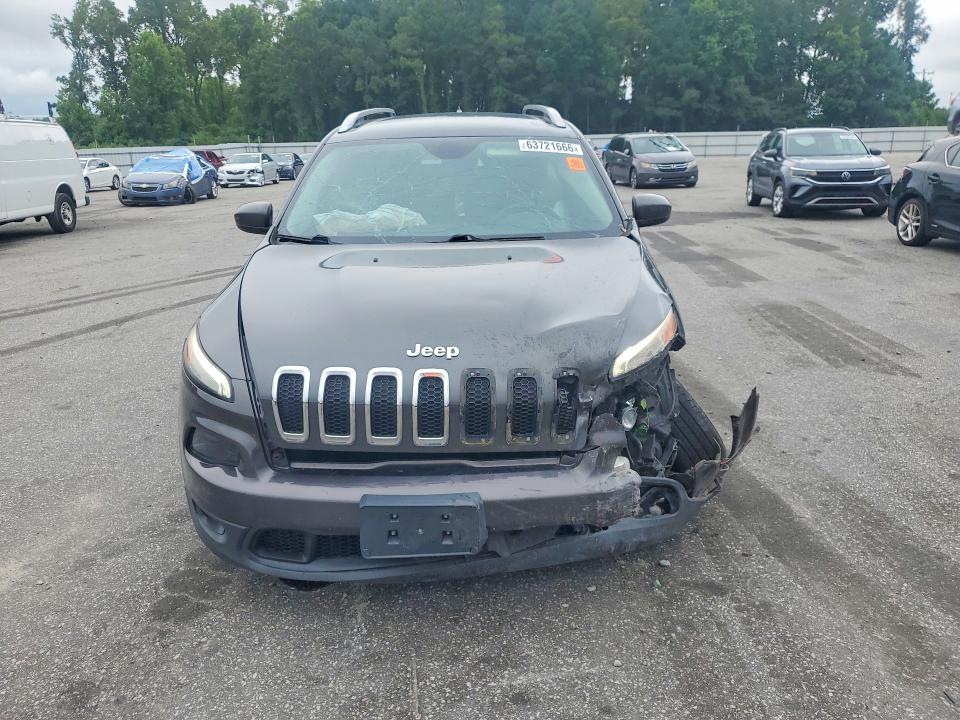 Photo 5 from auction – 2016 JEEP CHEROKEE with VIN 1C4PJLCB4GW342603