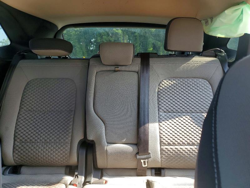 Photo 10 from auction – 2020 FORD ESCAPE with VIN 1FMCU9G60LUA10830