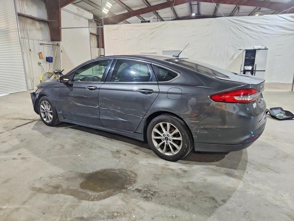 Photo 2 from auction – 2017 FORD FUSION with VIN 3FA6P0HD1HR165800