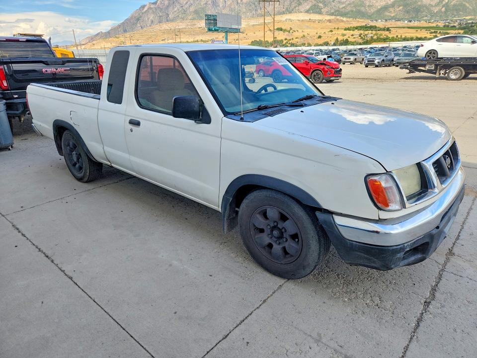 Photo 4 from auction – 2000 NISSAN FRONTIER with VIN 1N6DD26SXYC350396