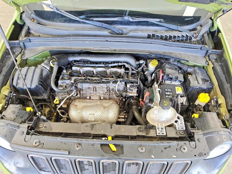 Photo 12 from auction – 2016 JEEP RENEGADE with VIN ZACCJBBT5GPC72741