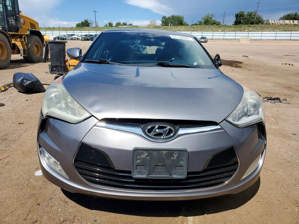 Photo 5 from auction – 2016 HYUNDAI VELOSTER AUTOMATIC with VIN KMHTC6AD1GU250791