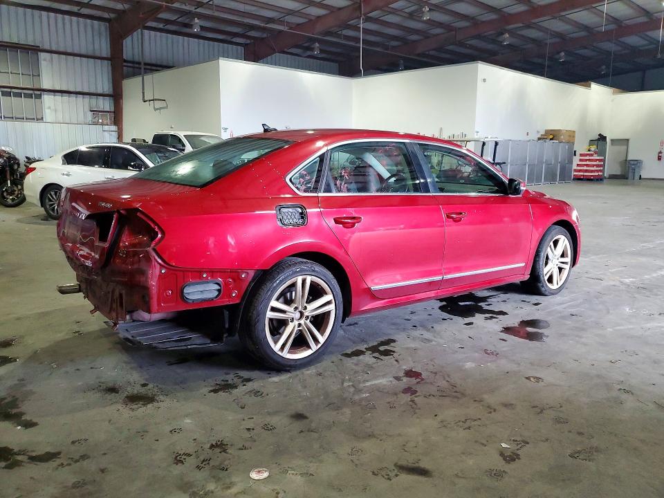 Photo 3 from auction – 2015 VOLKSWAGEN PASSAT with VIN 1VWBS7A35FC064611
