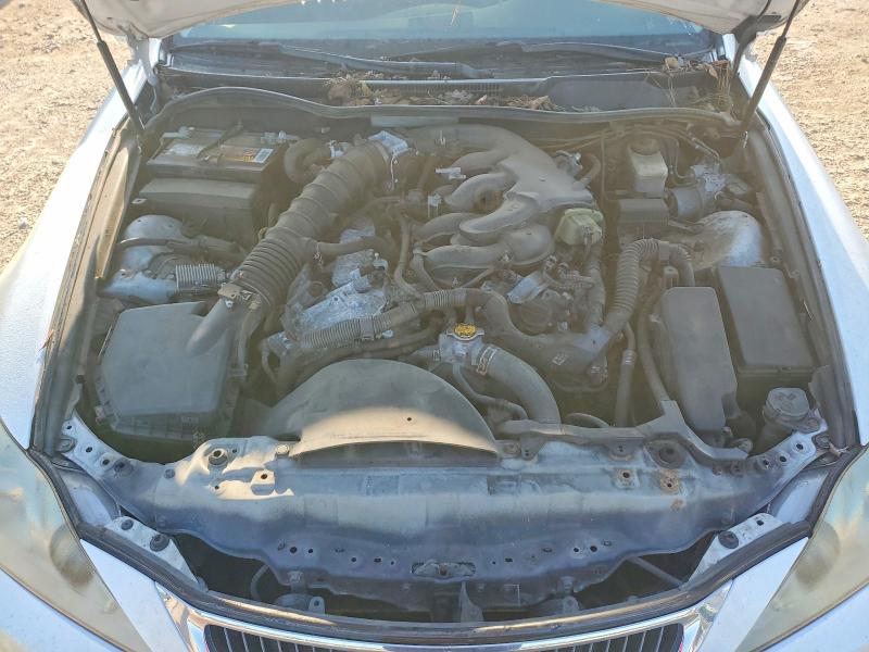 Photo 12 from auction – 2011 LEXUS IS with VIN JTHCF5C21B5048990