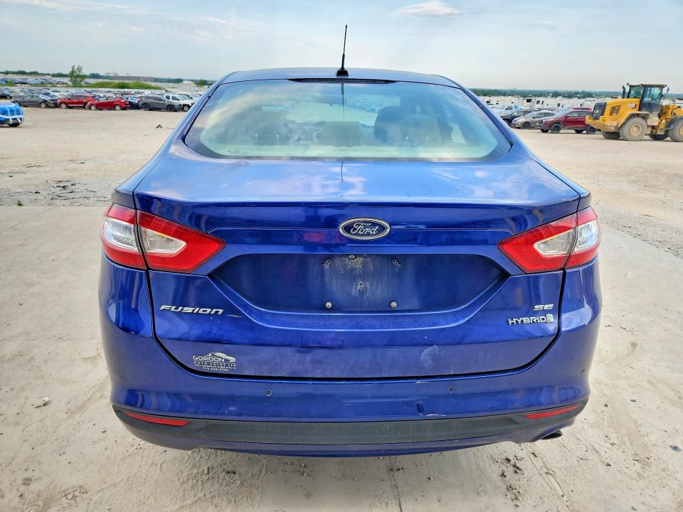 Photo 6 from auction – 2016 FORD FUSION with VIN 3FA6P0LU7GR388235