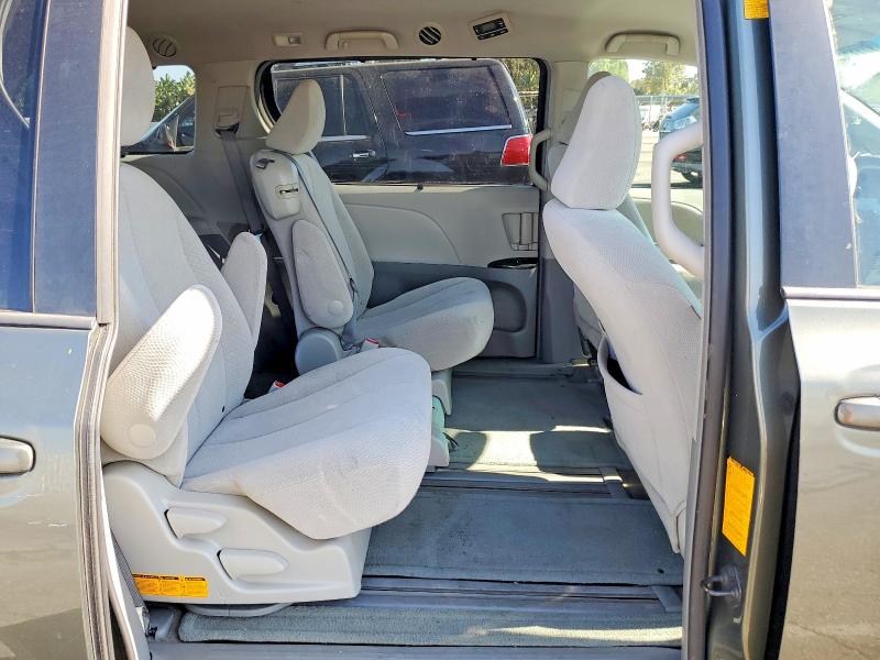 Photo 11 from auction – 2013 TOYOTA SIENNA with VIN 5TDKK3DC3DS302944