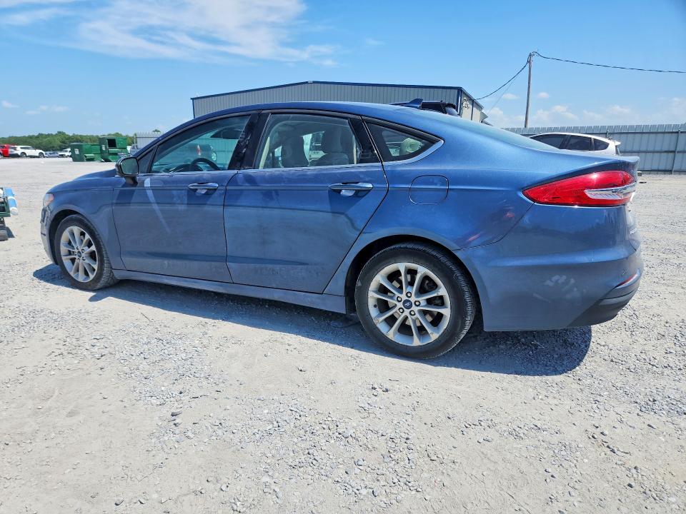 Photo 2 from auction – 2019 FORD FUSION with VIN 3FA6P0LU3KR113244
