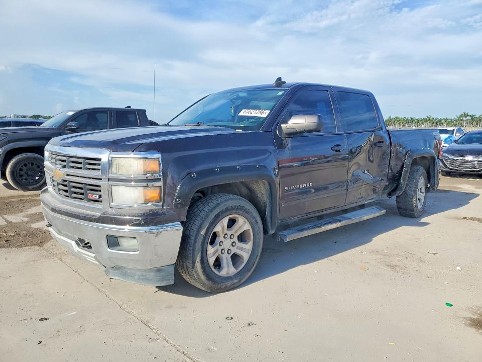 CHEVROLET SILVERADO 2015 with VIN 3GCUKREH2FG218699 - Photo from auction