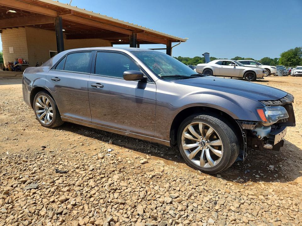 Photo 4 from auction – 2014 CHRYSLER 300 with VIN 2C3CCABG9EH355535