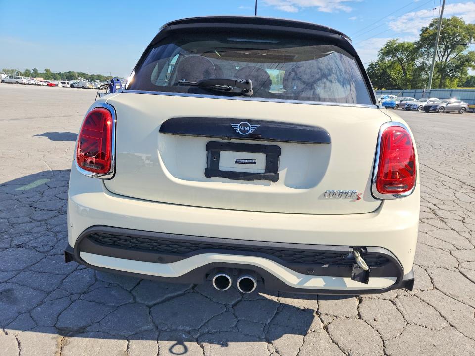 Фото 6 с аукциона – 2023 MINI COOPER с VIN WMW53DK01P2T21445