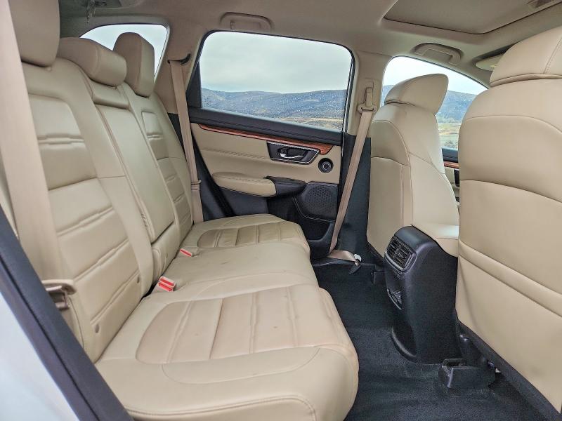Photo 10 from auction – 2018 HONDA CR-V with VIN 2HKRW2H96JH665199