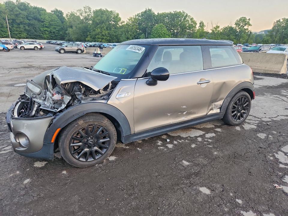 Снимка 1 от търг – 2017 MINI COOPER с VIN WMWXP7C32H2A46101