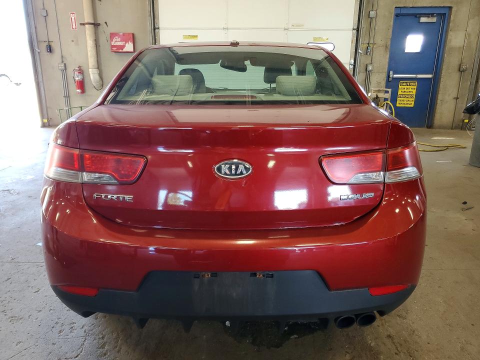 Photo 6 from auction – 2010 KIA FORTE KOUP with VIN KNAFU6A24A5307612