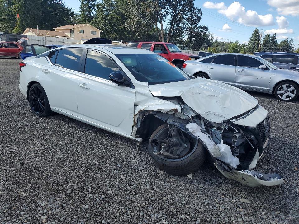 Photo 4 from auction – 2022 NISSAN ALTIMA with VIN 1N4BL4CW6NN304828