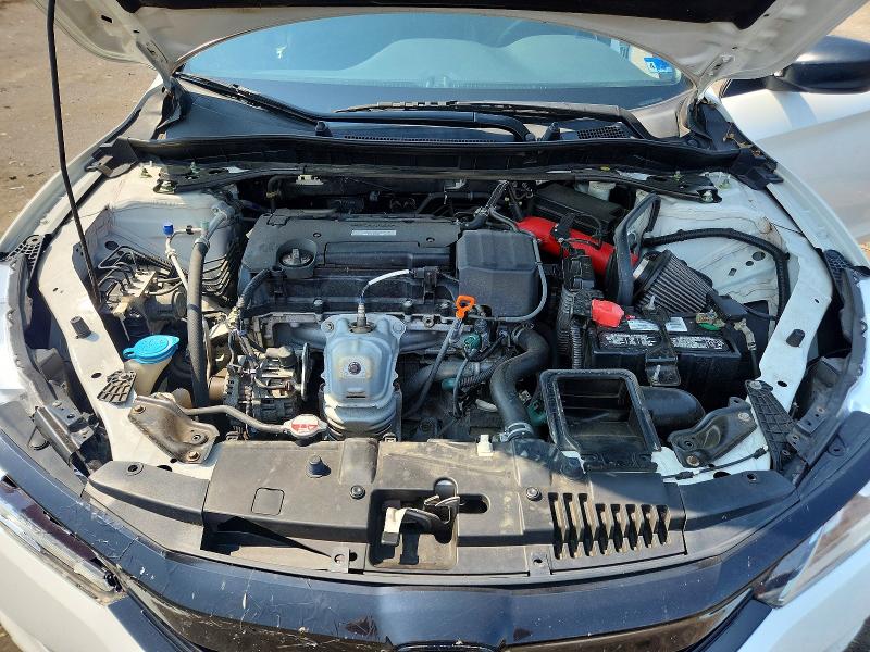 Photo 11 from auction – 2017 HONDA ACCORD with VIN 1HGCR2F55HA238998