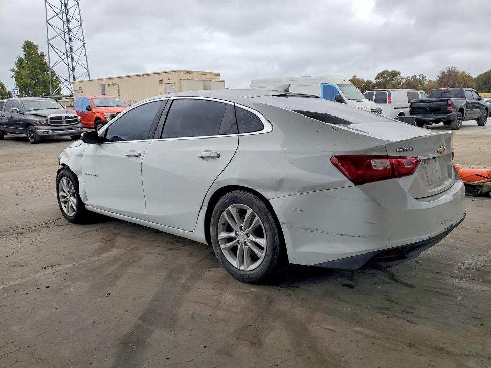 Photo 2 from auction – 2018 CHEVROLET MALIBU with VIN 1G1ZD5ST9JF129703