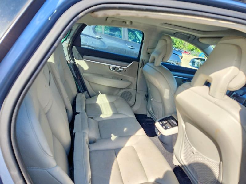 Photo 10 from auction – 2017 VOLVO S90 with VIN YV1A22MK5H1005538