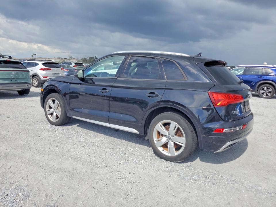 Photo 2 from auction – 2018 AUDI Q5 with VIN WA1ANAFY4J2012225