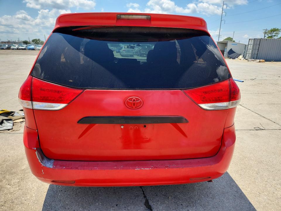 Photo 6 from auction – 2011 TOYOTA SIENNA with VIN 5TDZK3DC6BS089211